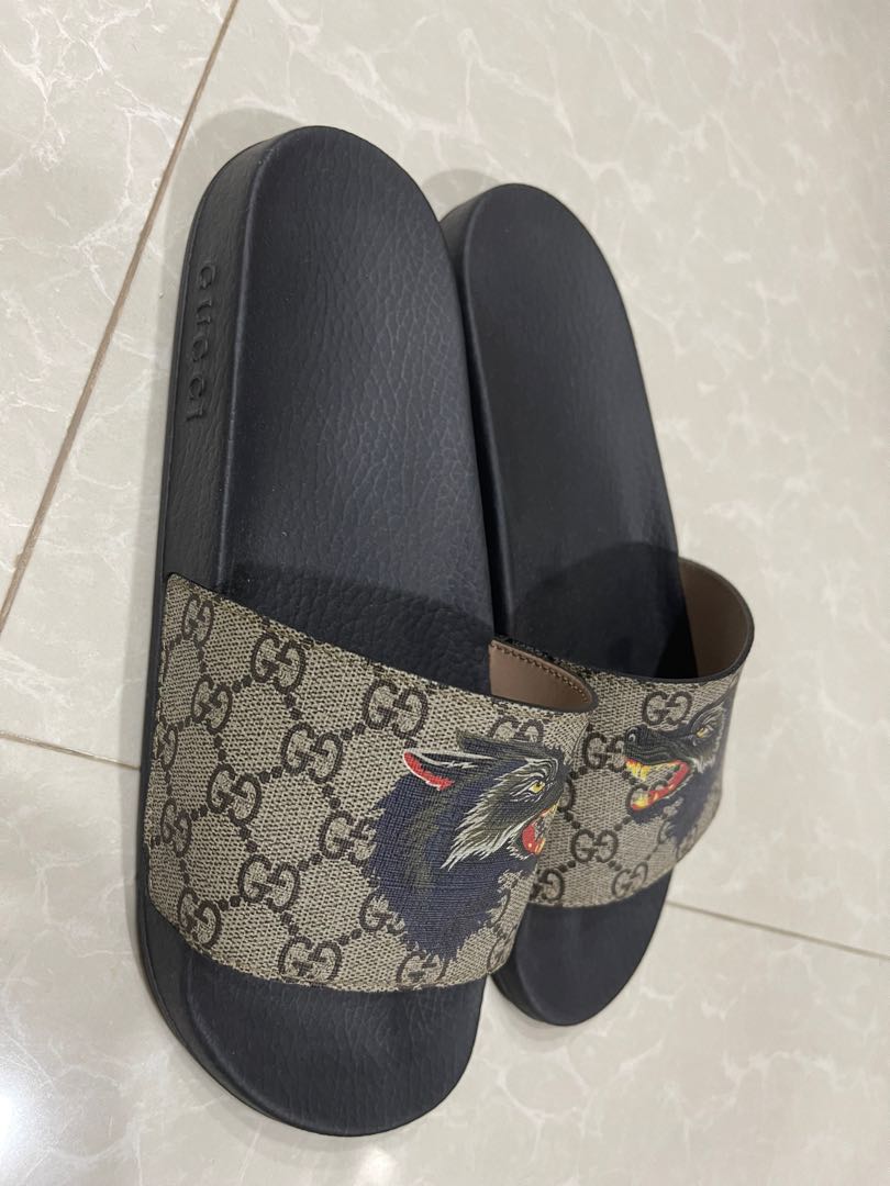 Gucci wolf 2025 sliders