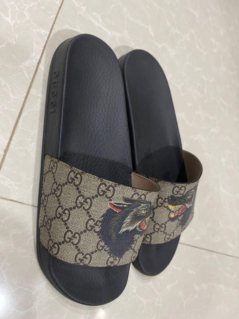 Gucci hotsell slides wolf