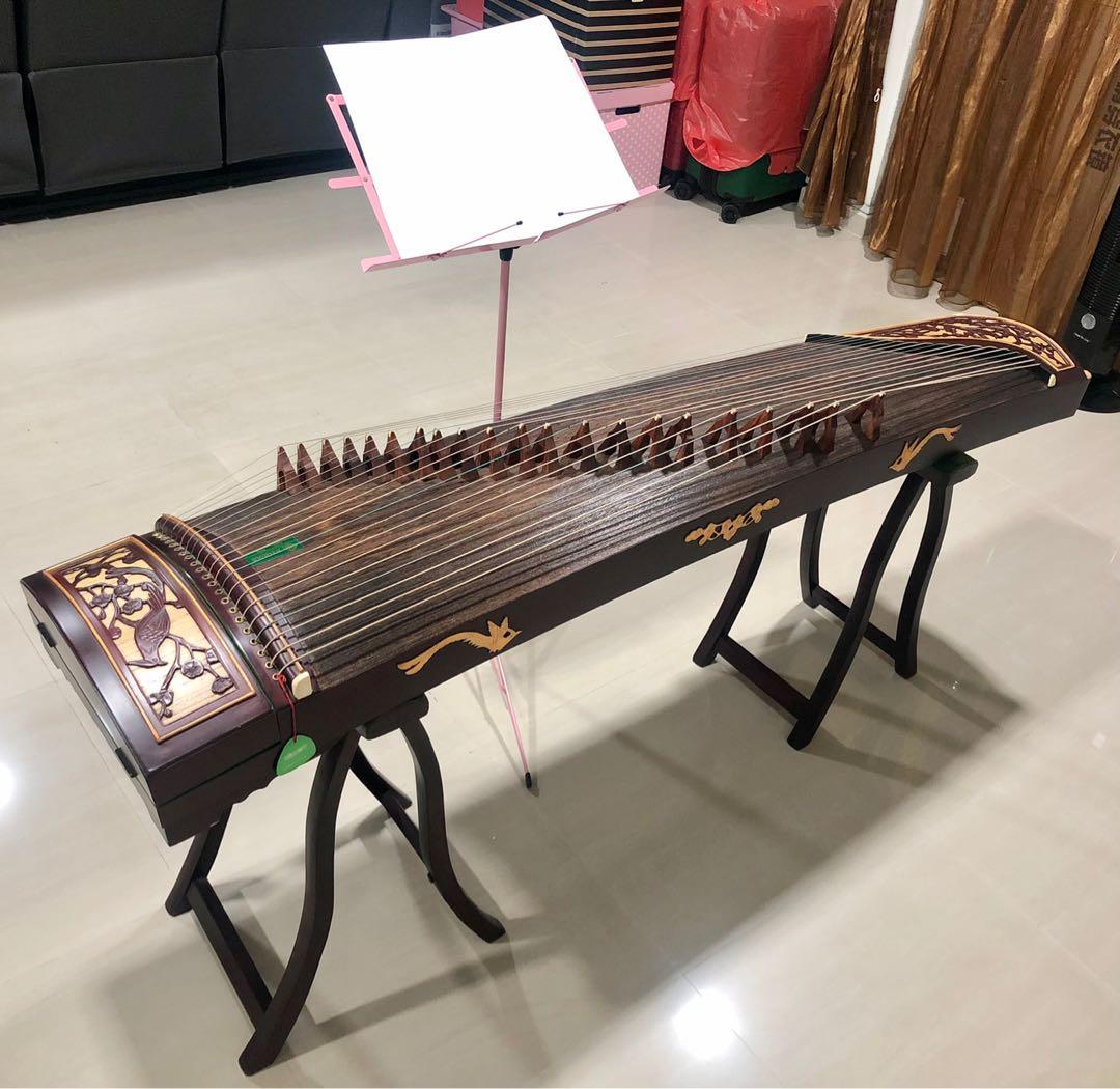 Guzheng (good condition), Hobbies & Toys, Music & Media, Musical