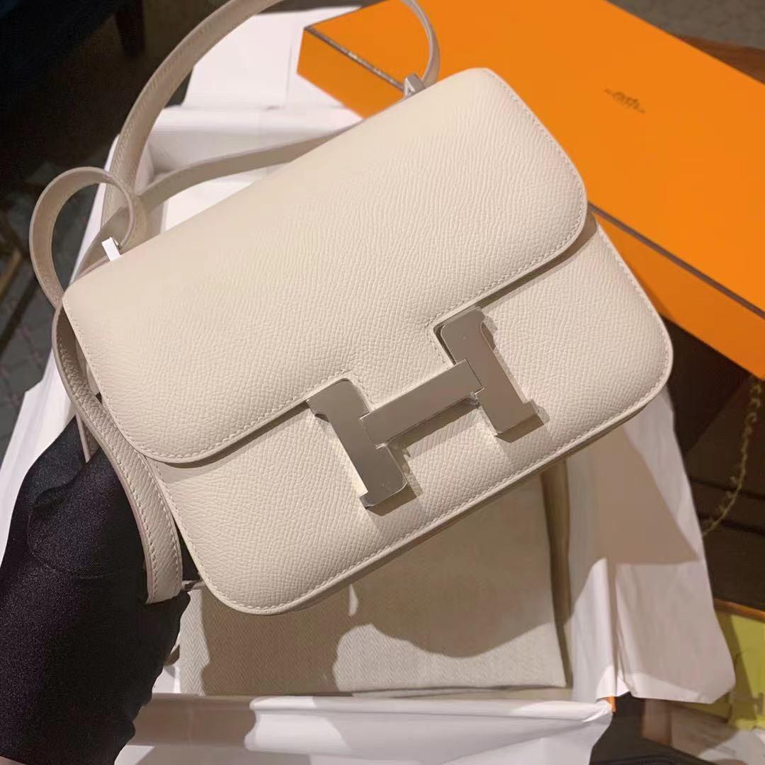 Constance 19 sales size