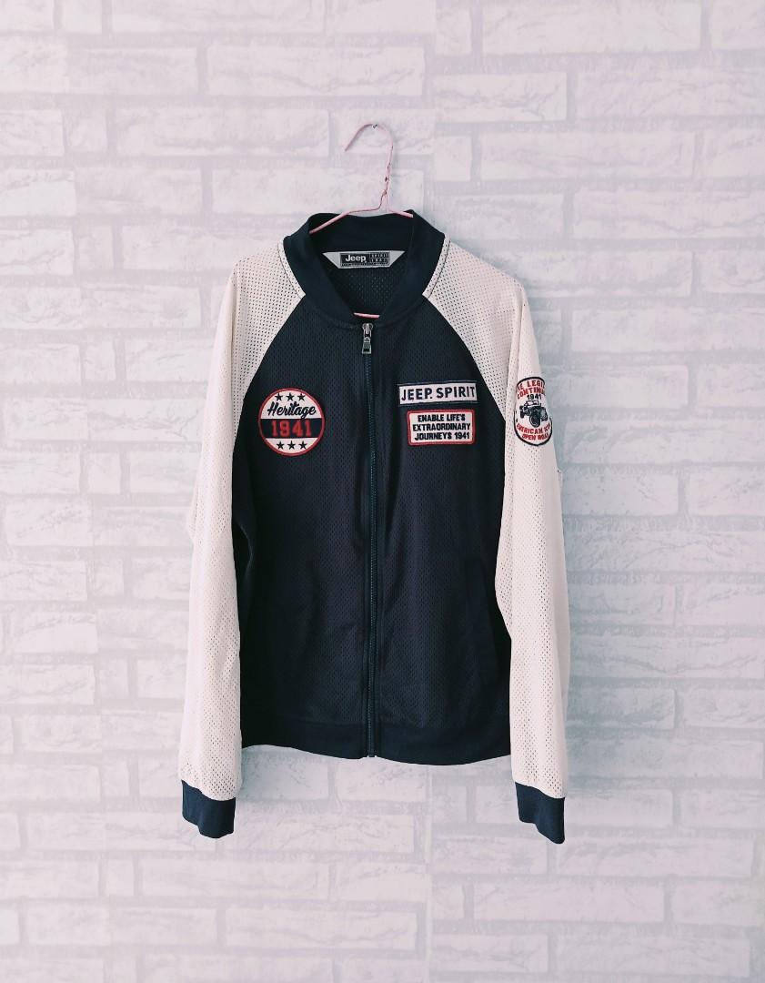 Jaket varsity hotsell zipper