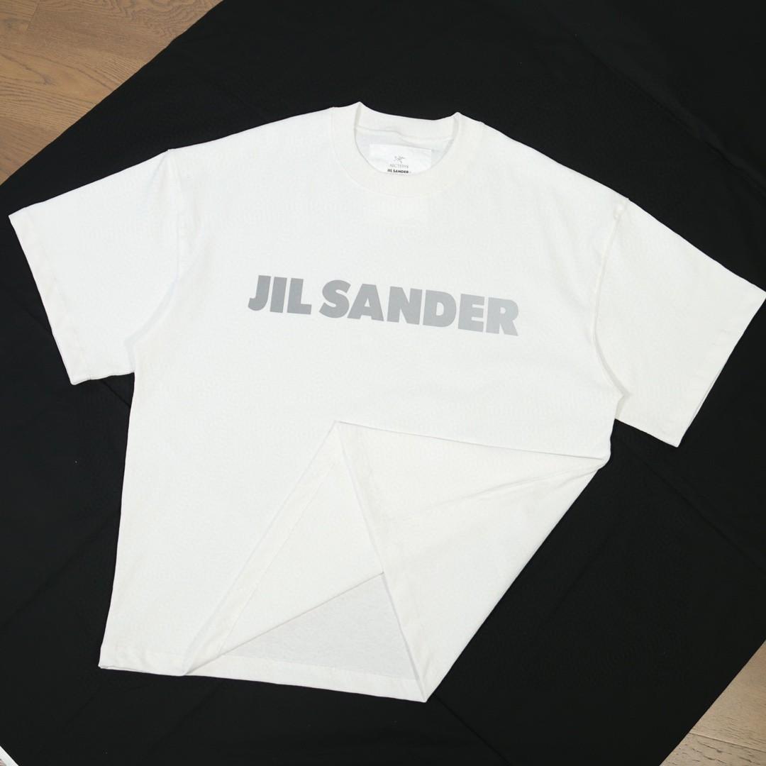 Jil Sander X Arcteryx size XS S M L, 男裝, 運動服裝- Carousell