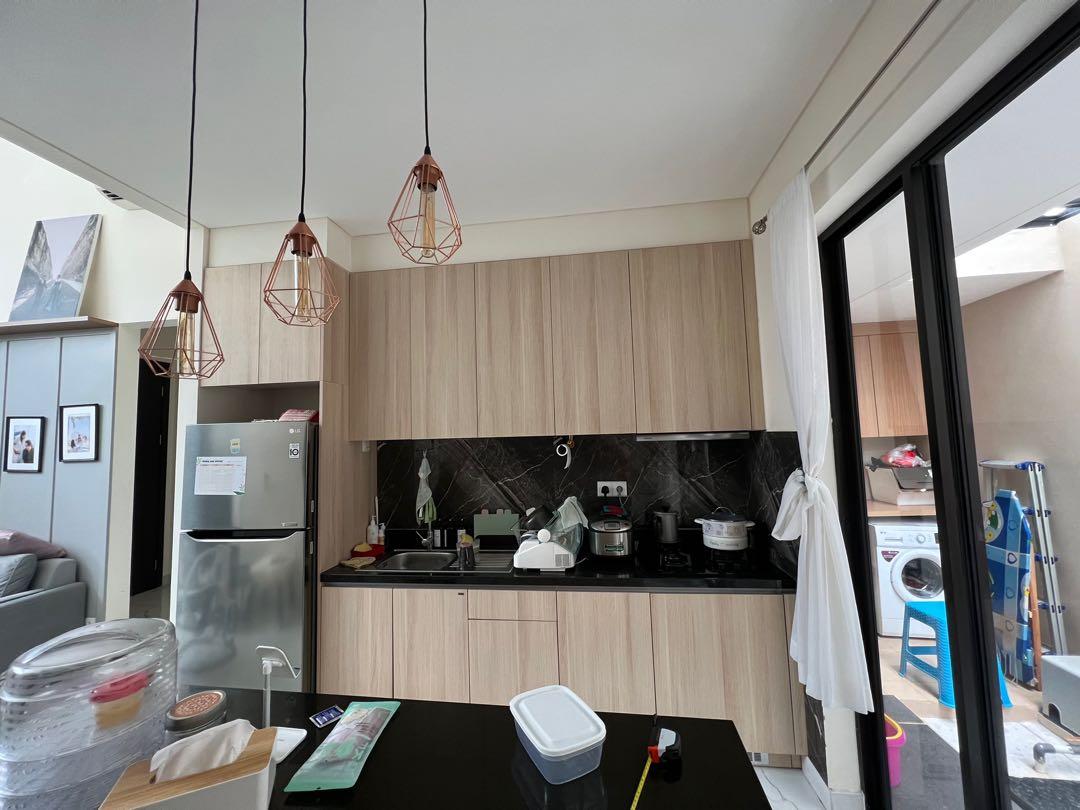 Kitchen set ex toto ukuran lebar 2,4M atas bawah, Perabotan