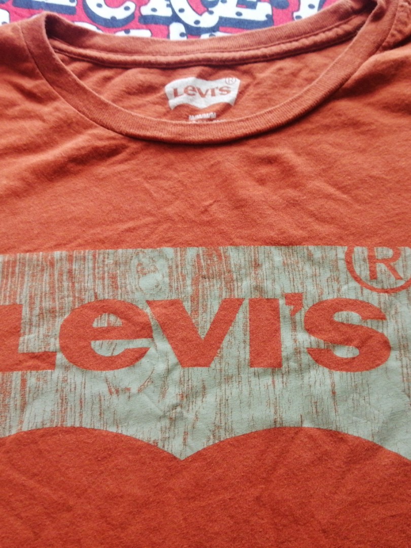 Levis made in el salvador brown orange t shirt, Men's Fashion, Tops & Sets,  Tshirts & Polo Shirts on Carousell