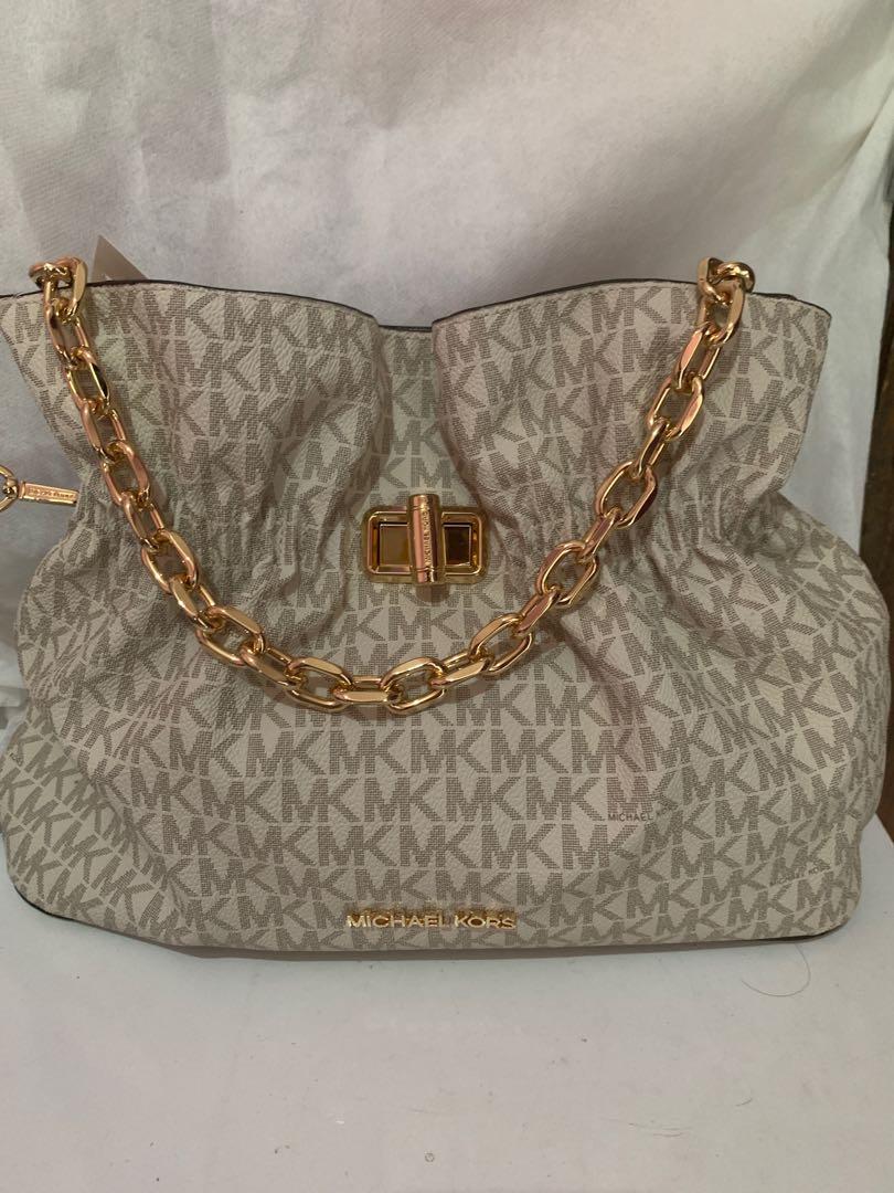 Michael kors giftables online
