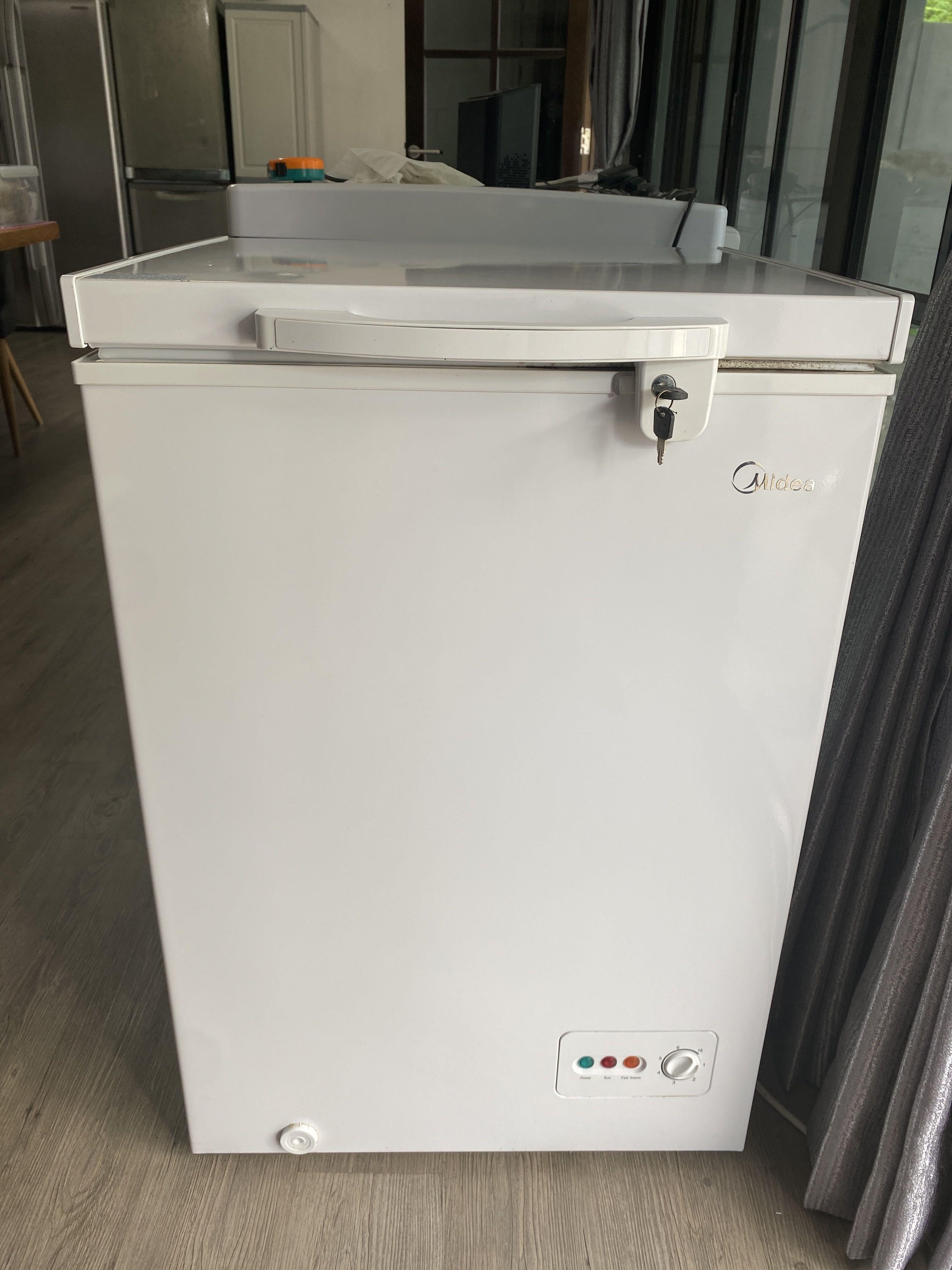 Midea Chest Freezer MCF129W, TV & Home Appliances, Kitchen Appliances