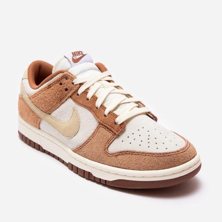 NIKE DUNK LOW PRM 