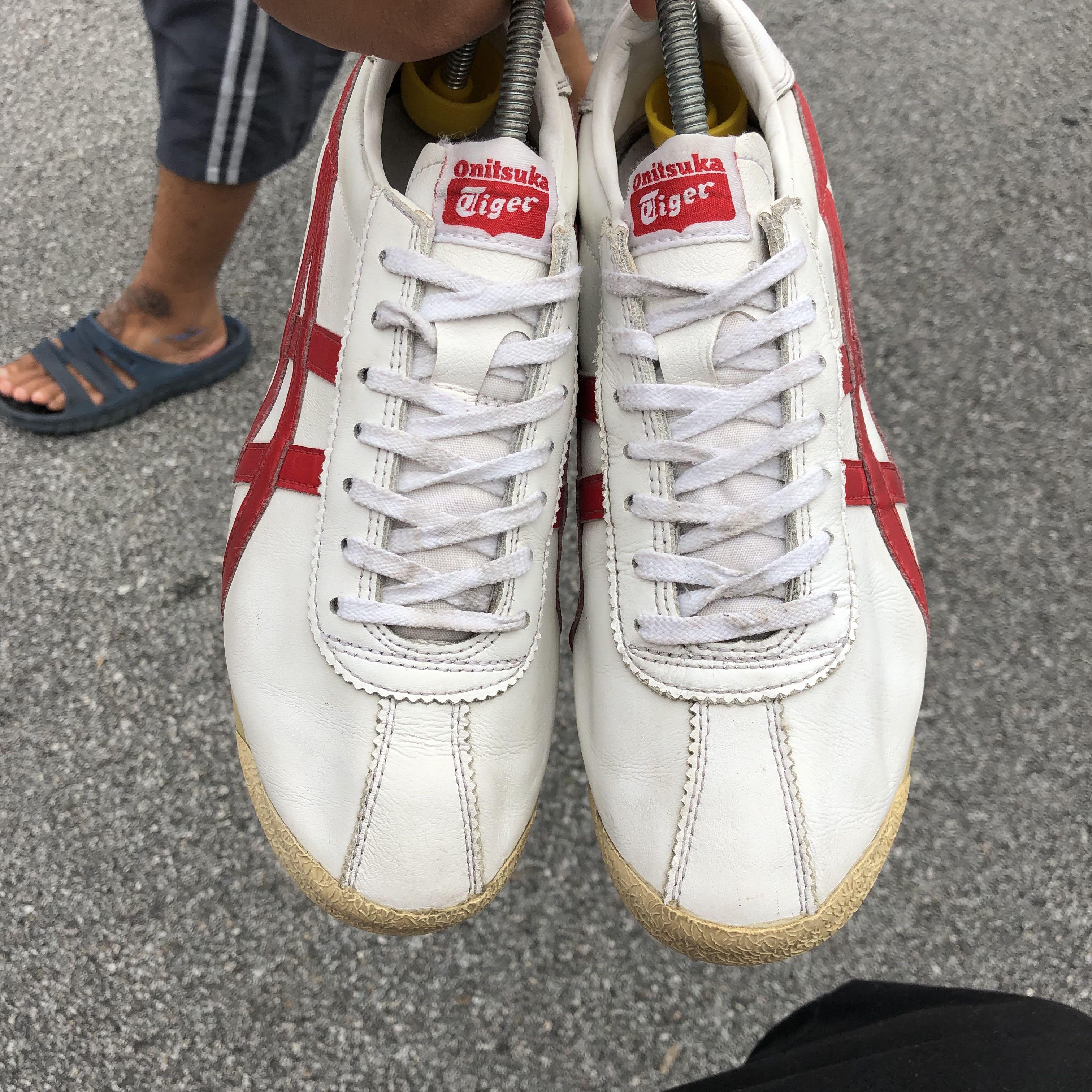 Onitsuka Tiger Men s Fashion Footwear Sneakers on Carousell