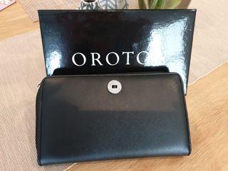 Oroton travel wallet