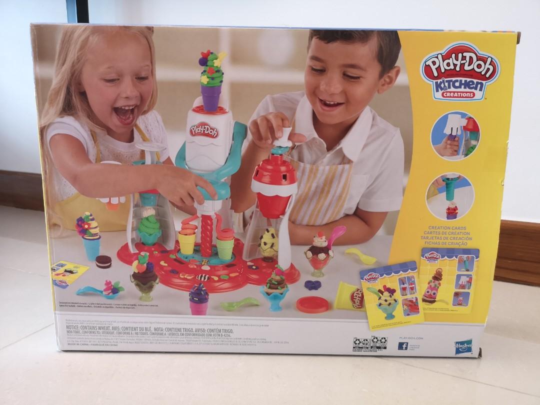 Play Doh Kitchen Creations Ultimate Swirl Ice Cream Maker Play