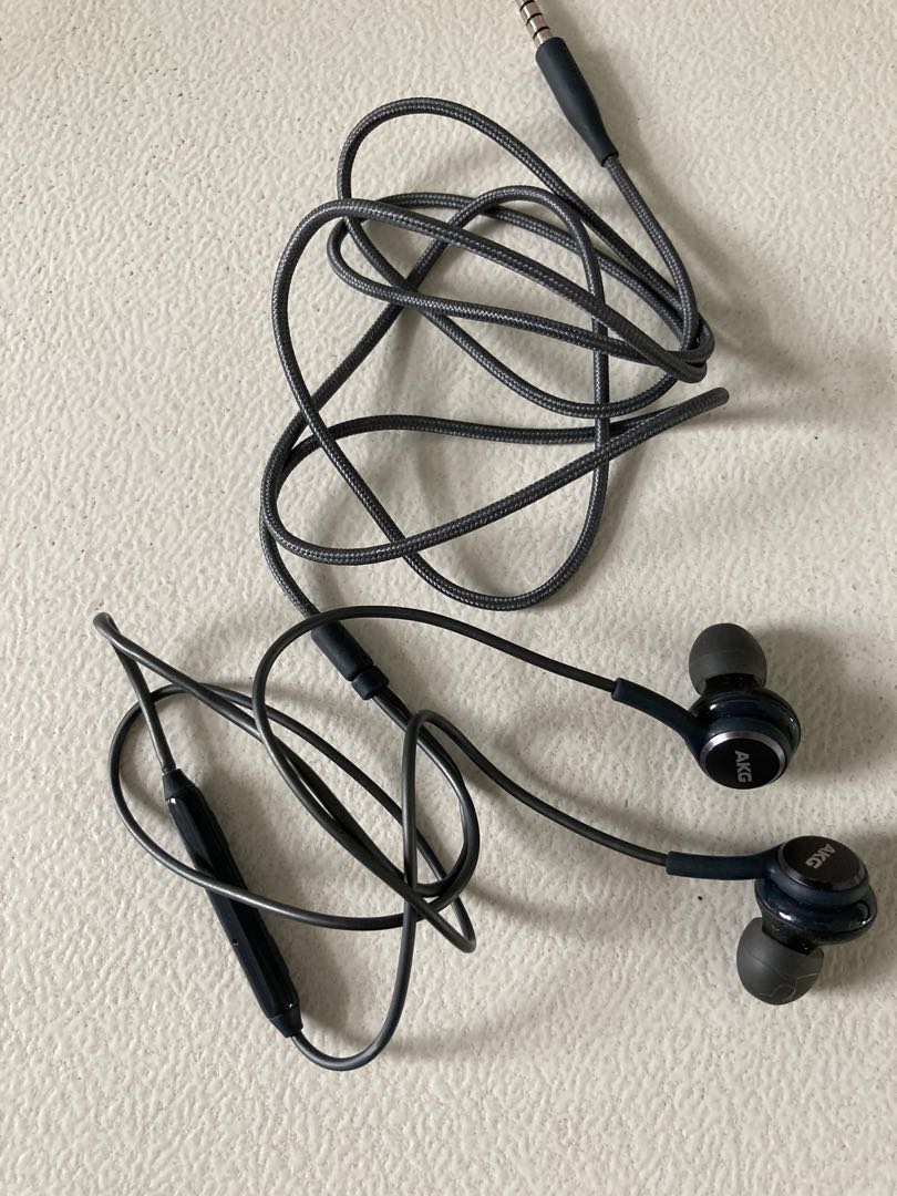 SAMSUNG AKG earphones (original), Audio, Earphones on Carousell