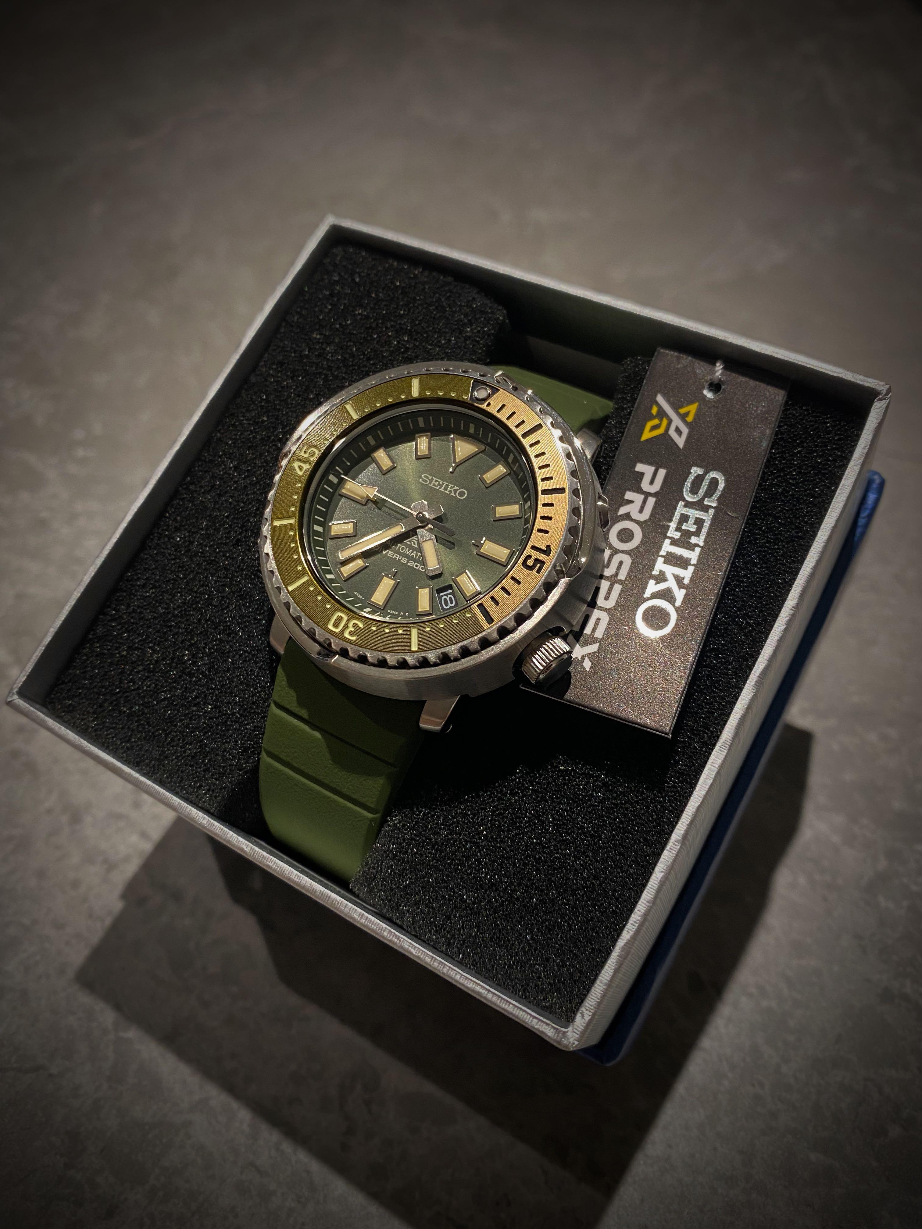 Seiko tuna green top