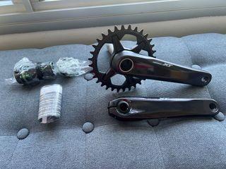 Shimano M8100_1  XT crankset w bb