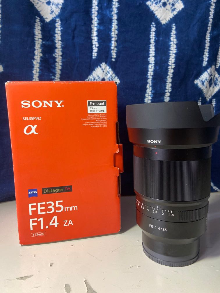 Sony Zeiss Distagon T* FE 35mm F1.4 ZA SEL35F14Z, 攝影器材, 鏡頭及裝備- Carousell