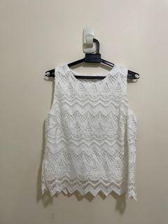 Thread Theory Lace Top Size M