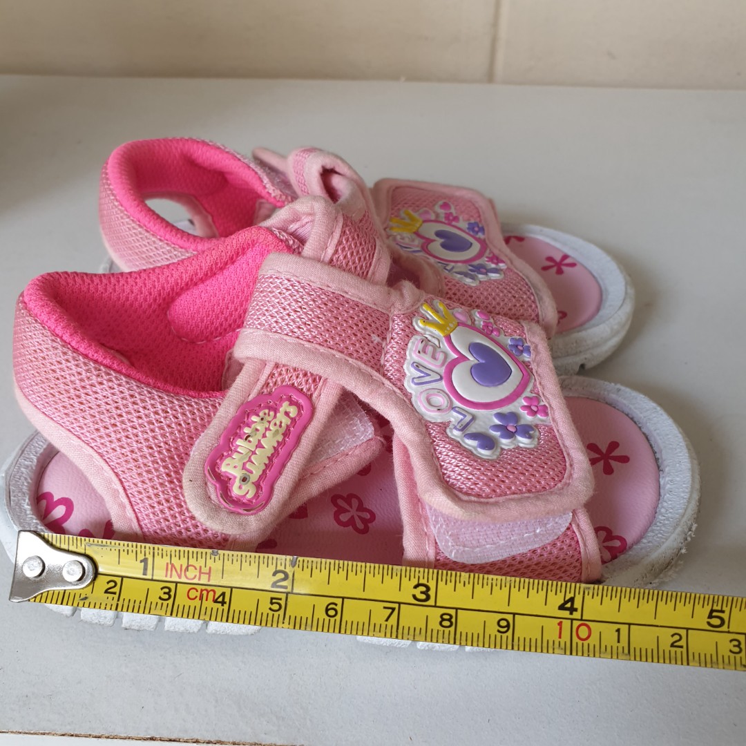 Toddler slippers, Babies & Kids, Babies & Kids Fashion on Carousell