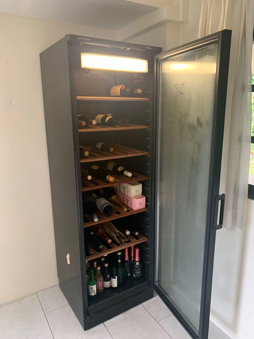 Vintec wine fridge 6 shelves, TV & Home Appliances, Kitchen