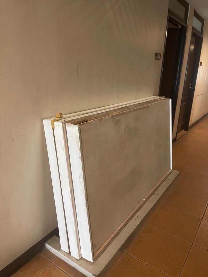 Wooden bed frame without legs, Furniture & Home Living, Furniture, Bed