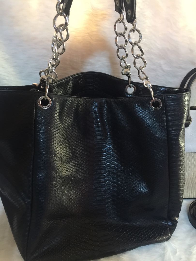 Armani Exchange, Women's Fashion, Bags & Wallets, Tote Bags on Carousell