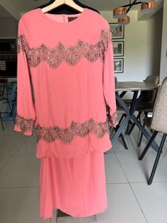 (Category: ) located in . Submitted by closet.atelier (Listing ID 1154403447, Image 1). Description: .
