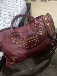 (Category: ) located in . Submitted by shopkai (Listing ID 1154387969, Image 1). Description: .