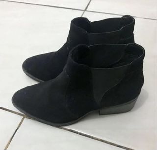 (Kategori: ) berada di . Dikirim oleh sssspreloved (ID iklan 1154519768, Gambar 1). Deskripsi: .