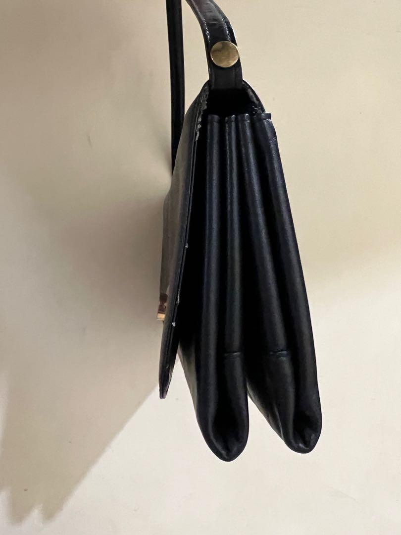 Black bag - Kili kili bag (Category: Clutches) located in Manila. Submitted by bin-teji (Listing ID 1154448770, Image 3). Description: .