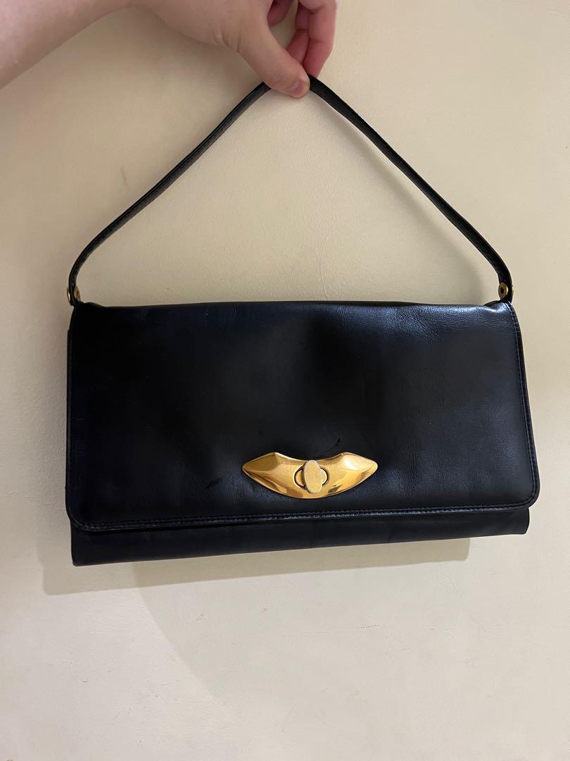Black bag - Kili kili bag (Category: Clutches) located in Manila. Submitted by bin-teji (Listing ID 1154448770, Image 1). Description: .