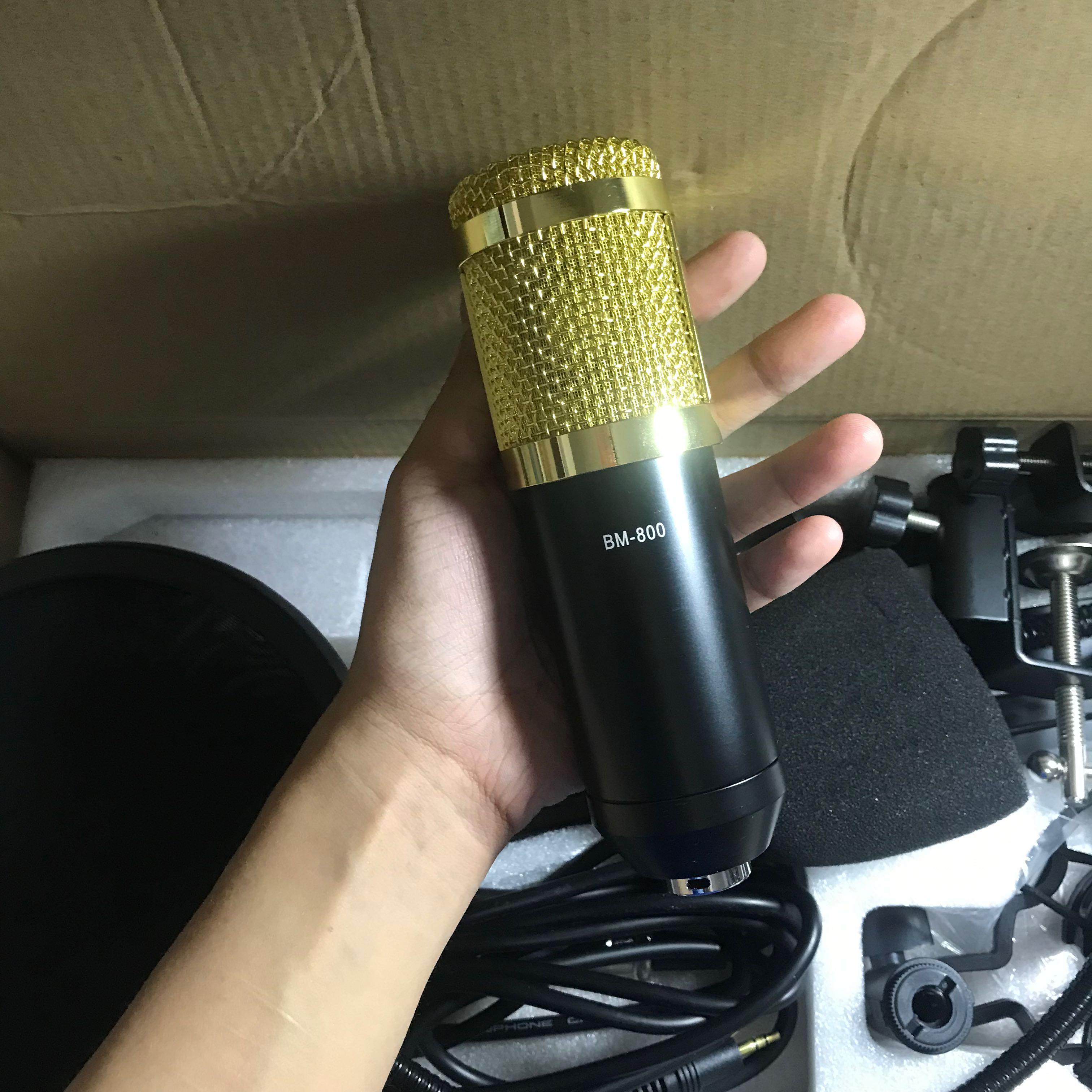 BM-800 Microphone Condenser with Audio Mixer (Category: Microphones) located in Bacoor. Submitted by keikooooo (Listing ID 1154509133, Image 3). Description: Isang beses ko lang nagamit. Rf: Need funds mop: gcash mod: ggx or lalamove.