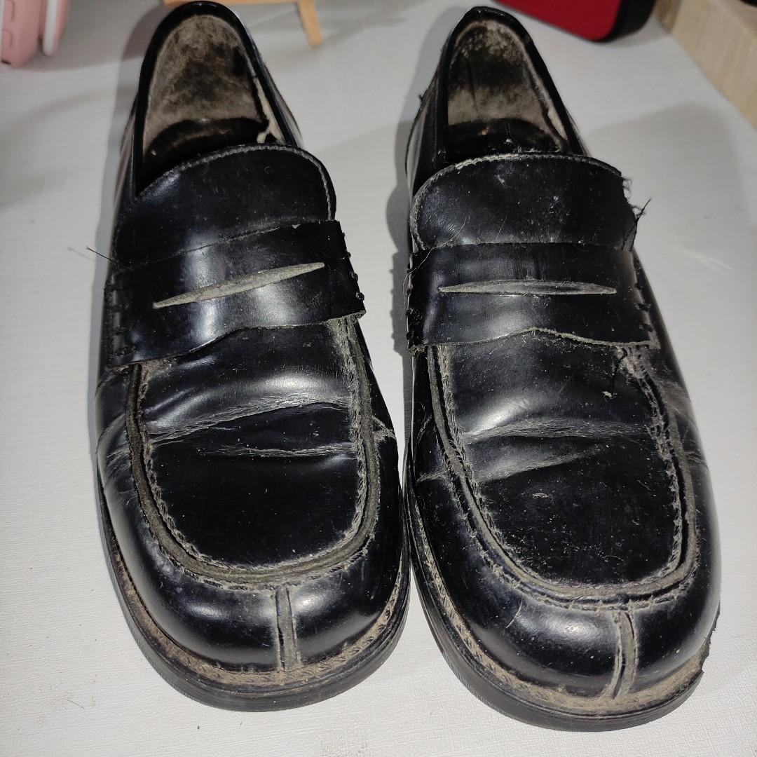 Vintage bass shoes top
