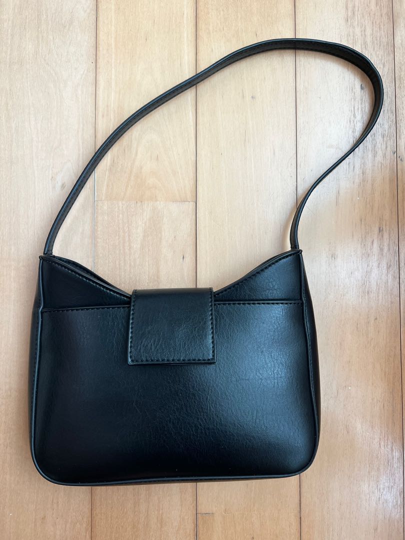 Brandy melville black faux leather sale purse