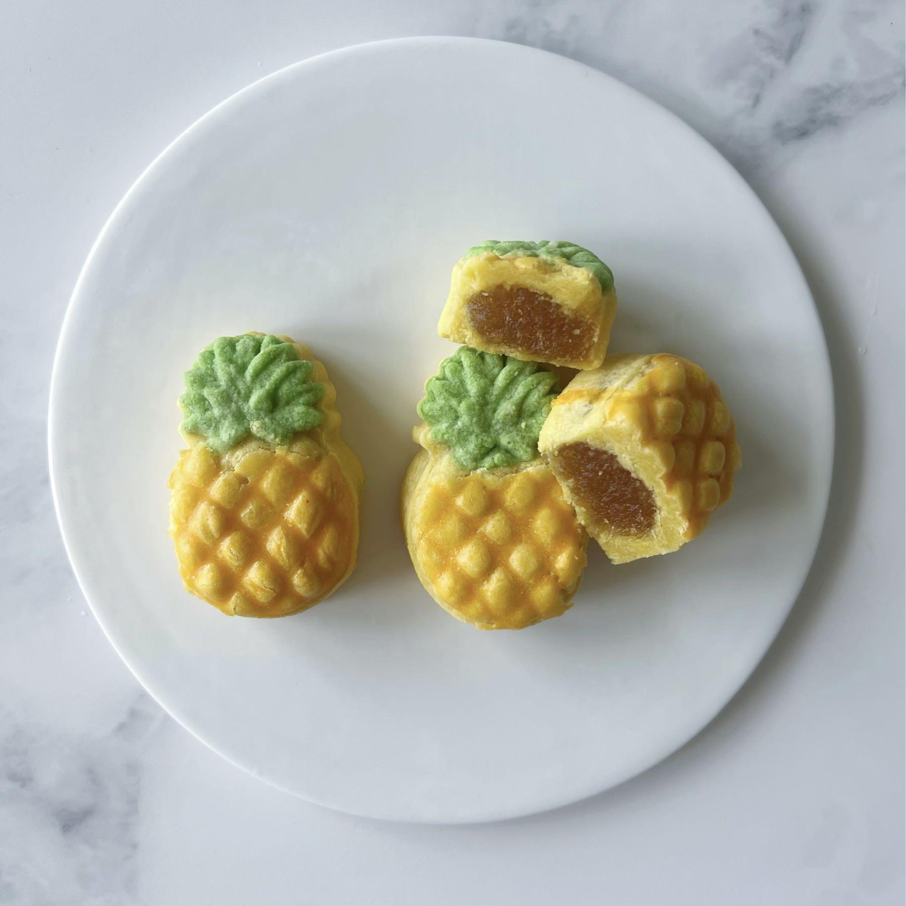 Pineapple Tart with Parmesan Cheese, Food & Drinks, Homemade Bakes on Carousell