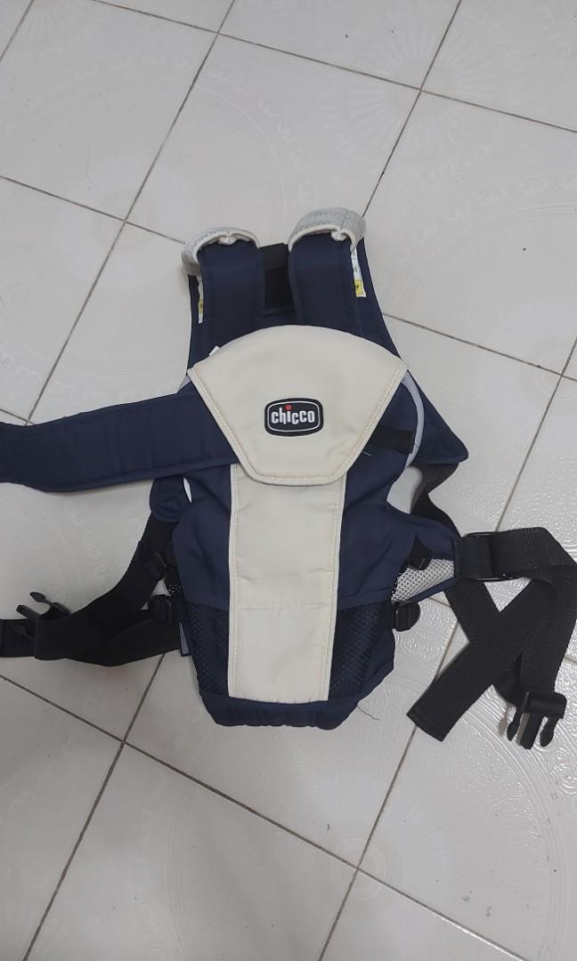 Chicco baby carrier, Babies & Kids, Going Out, Carriers & Slings on