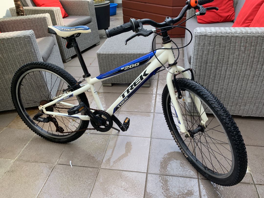 trek mt 200 price new
