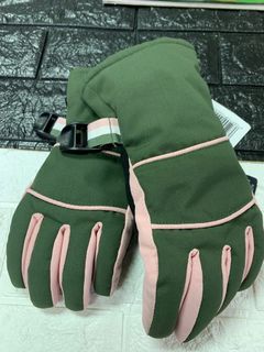 (Category: ) located in . Submitted by ayinong2 (Listing ID 1154378086, Image 1). Description: .