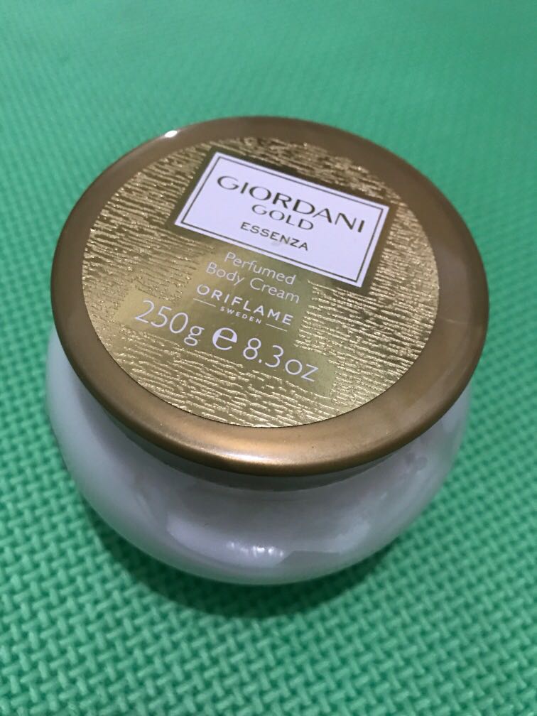 Giordani gold Essenza Perfumed body Cream, Kesehatan & Kecantikan