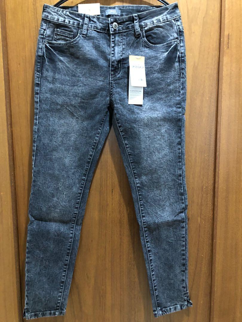 Jeans Hitam size 28, Fesyen Wanita 
