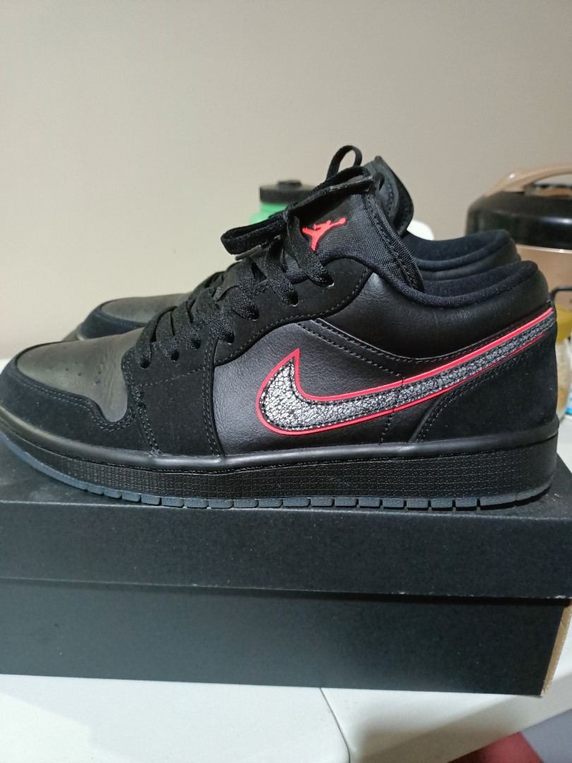Jordan 1 Low Red Orbit, Men's Fashion, Footwear, Sneakers on Carousell
