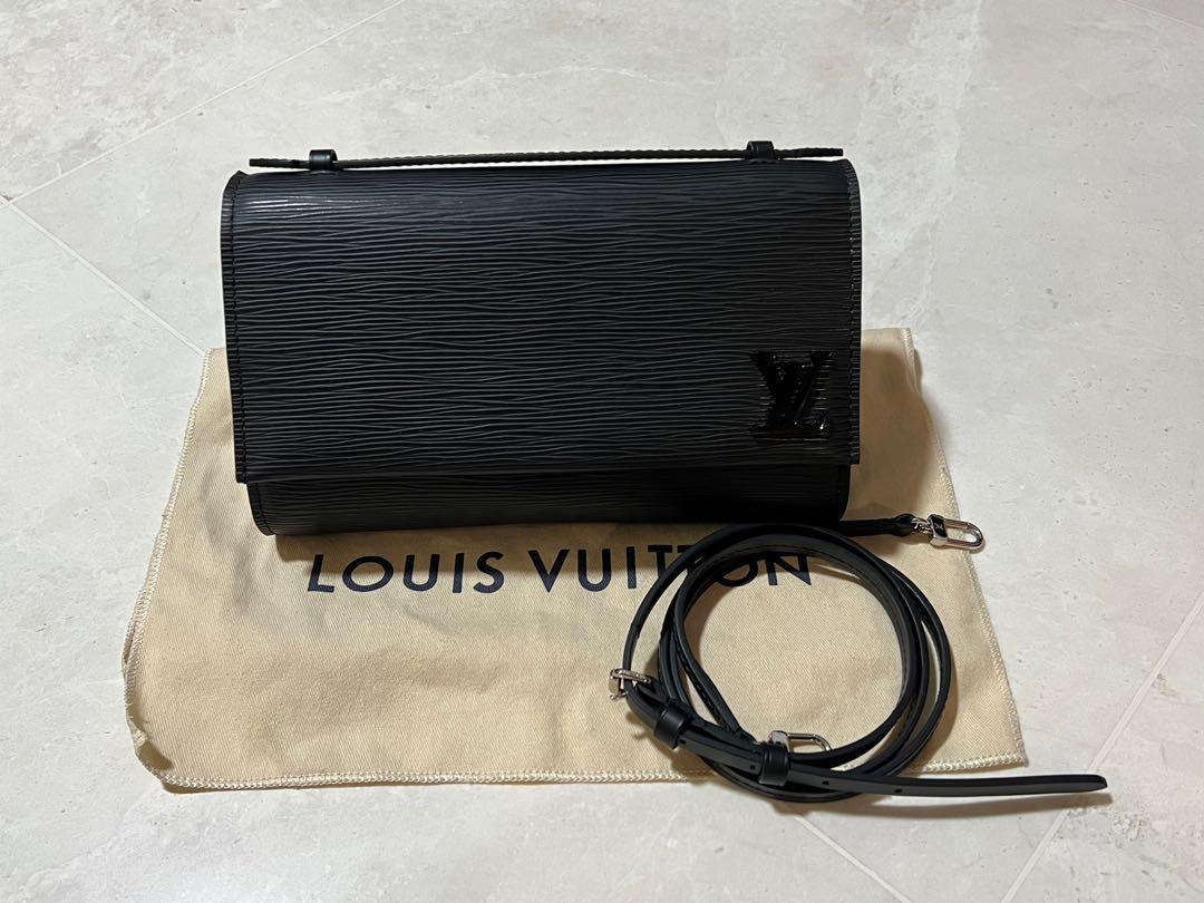 LOUIS VUITTON Clery Pochette Epi Leather Shoulder Bag Black