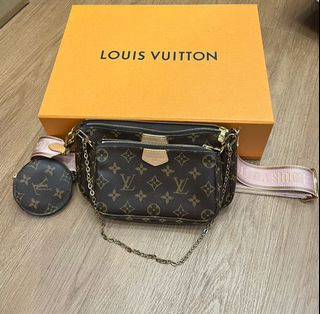 (Category: ) located in . Submitted by lovercc (Listing ID 1154441228, Image 1). Description: .