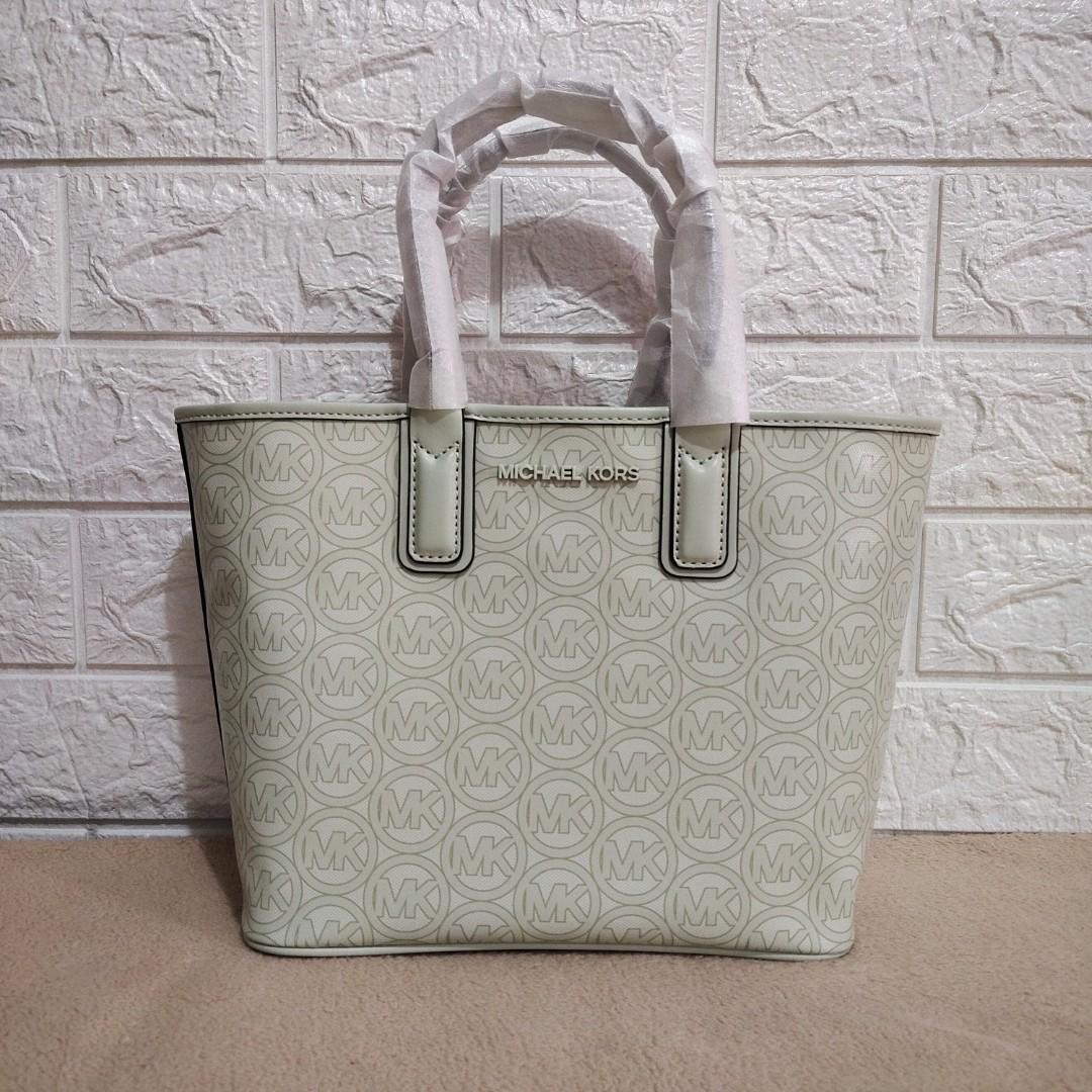 ORIGINAL] Michael Kors Jodie Small Logo Jacquard Tote Bag, Women's Fashion,  Bags & Wallets, Tote Bags on Carousell