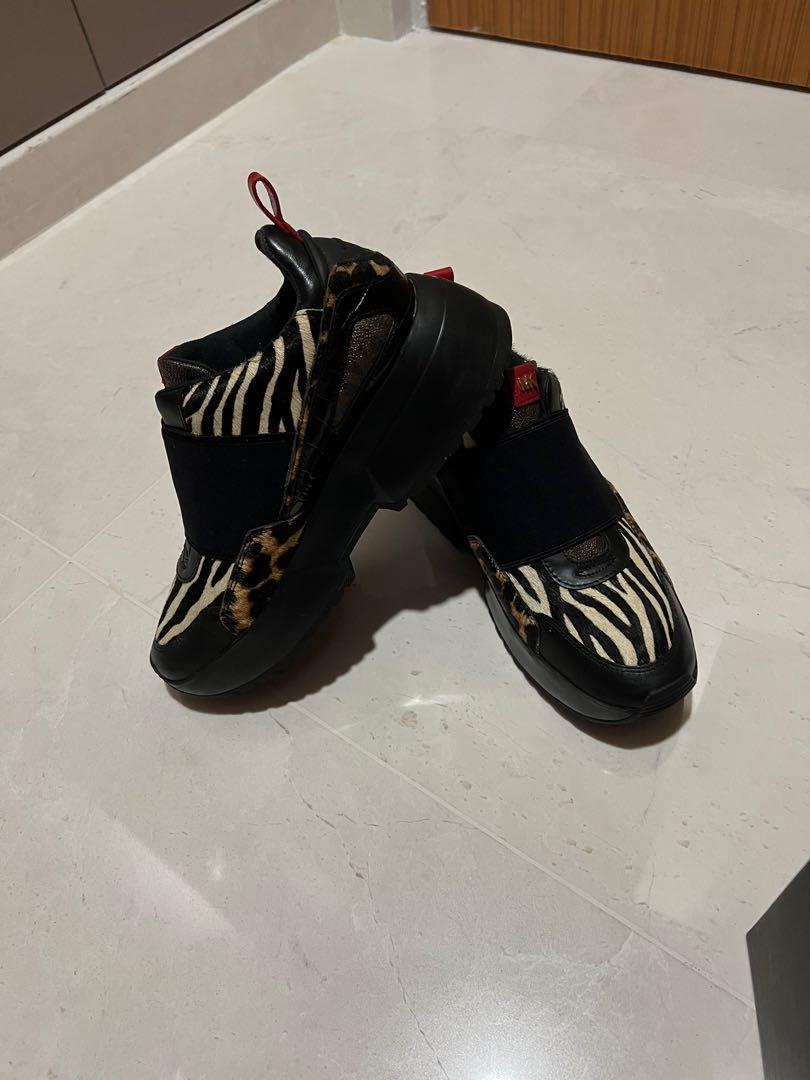 Mk cosmo sales