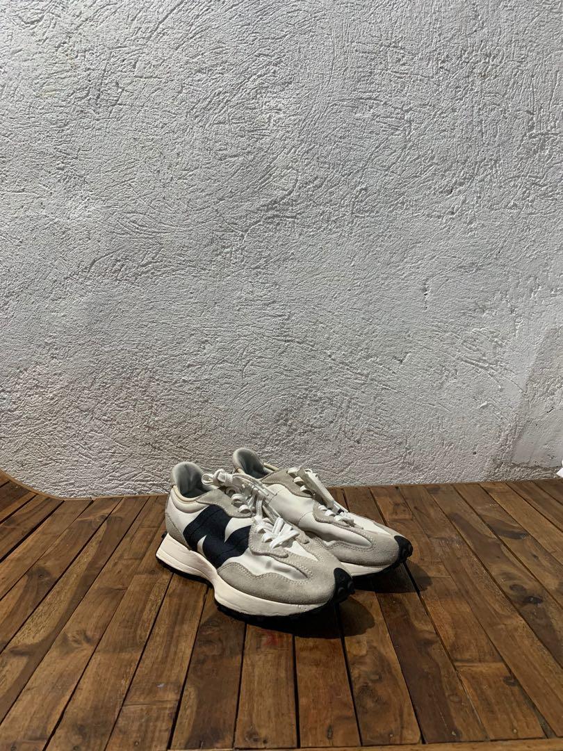 New Balance 372 Sea salt / Black, Men's Fashion, Footwear, Sneakers on