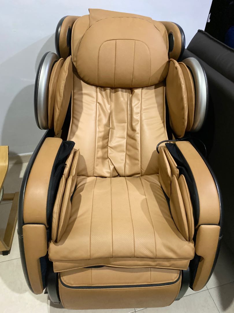 Osim Uinfinity Luxe full body massage chair like new condition