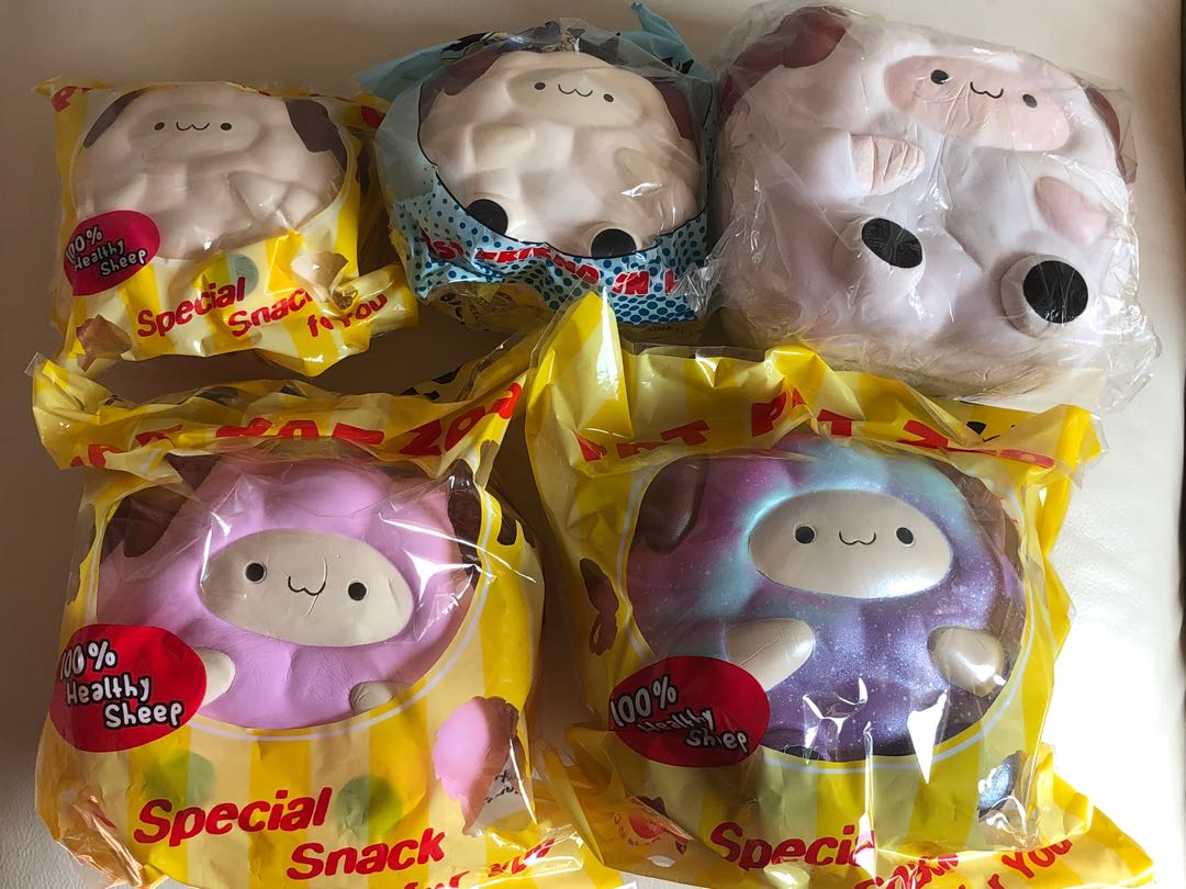 Pat pat hot sale sheep squishy