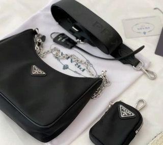 Prada Re-edition 2005 Nylon