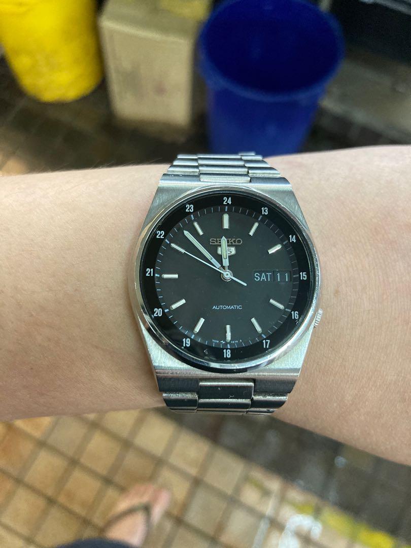 Seiko sales integrated bracelet