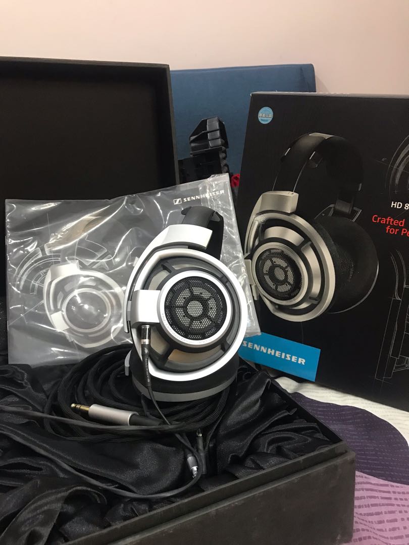 Sennheiser HD800, Audio, Headphones & Headsets on Carousell