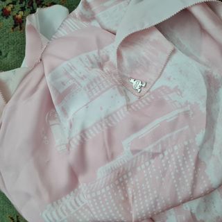 (Category: ) located in . Submitted by mariamh (Listing ID 1154374700, Image 1). Description: .