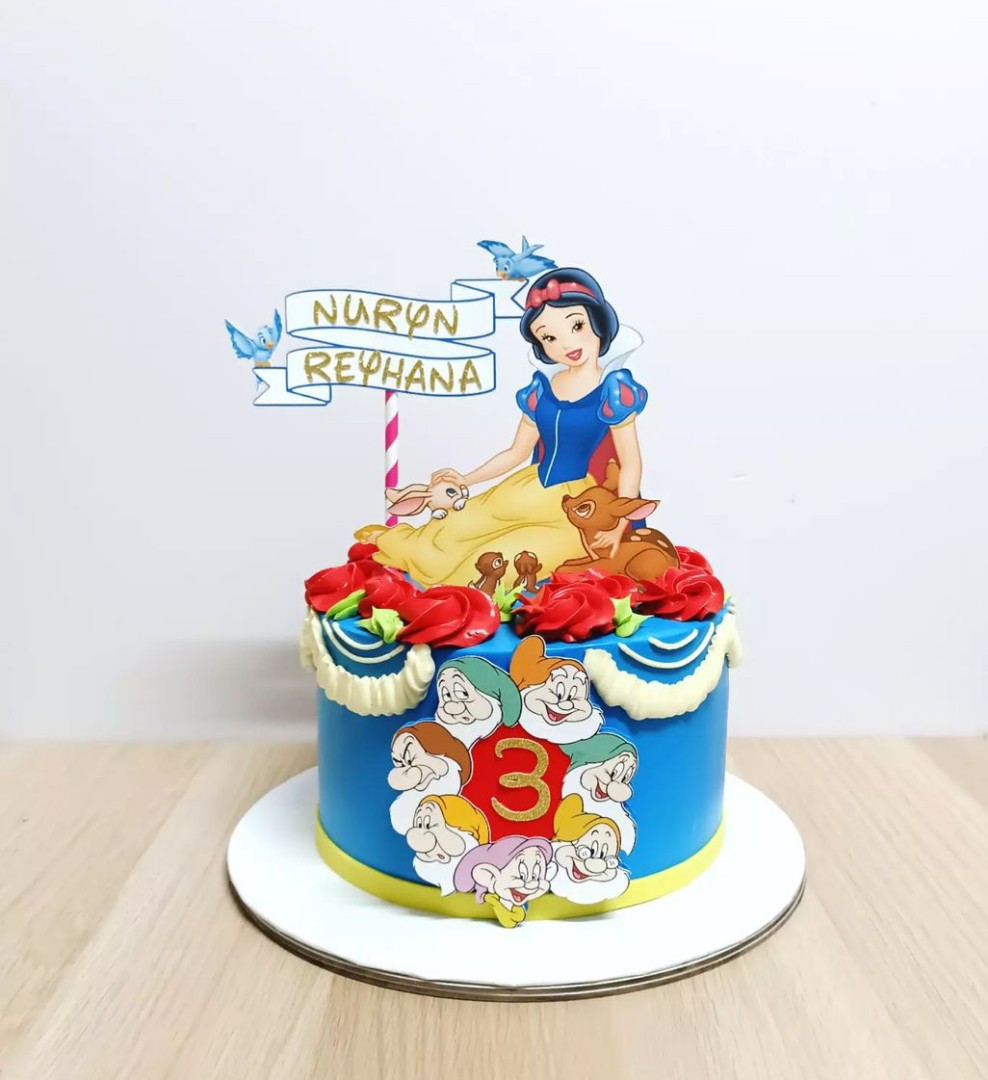 Snow White Inspired Princess Series Cake
